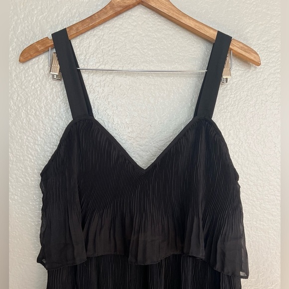 NWOT Elegant Nature Black Pleated Sleeveless Tiered Maxi Dress - Picture 4 of 8